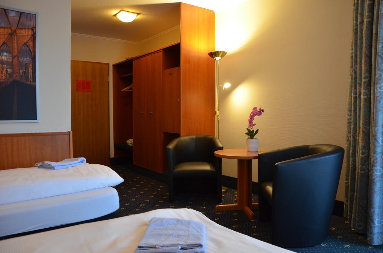 Karaman Group Hotel Bad Nenndorf Exteriör bild