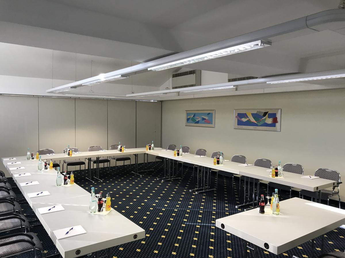 Karaman Group Hotel Bad Nenndorf Exteriör bild
